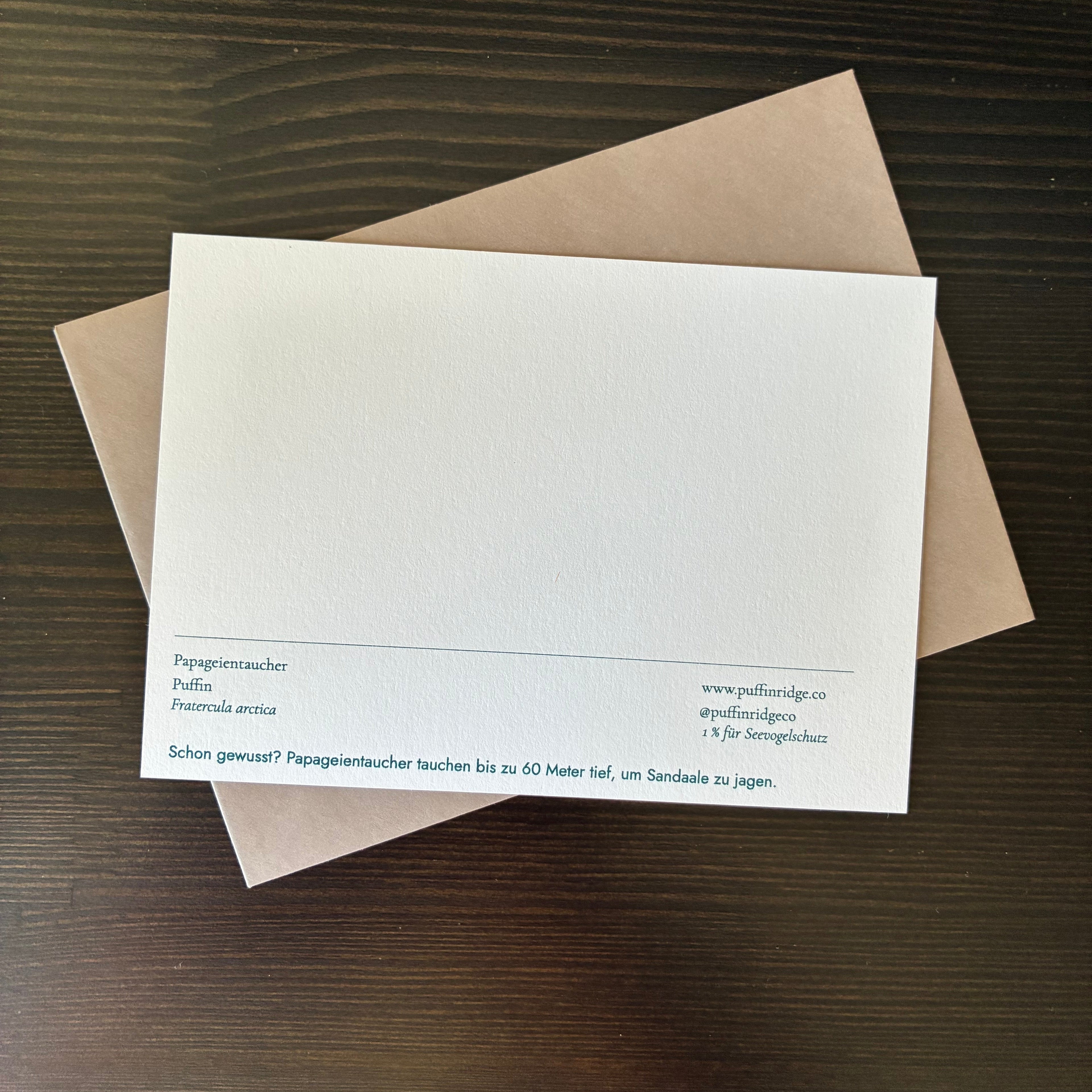 Tauchender Puffin — Risographie Postkarte